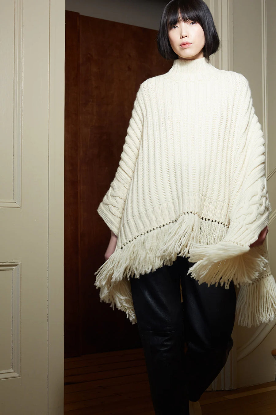 Hanni Poncho - Ivory