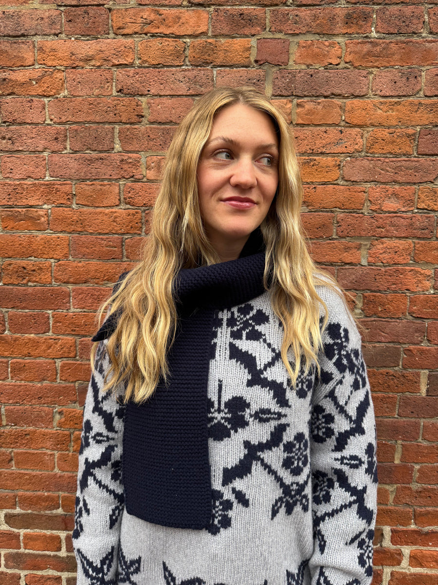 Cadfan Merino Wool Scarf - Navy