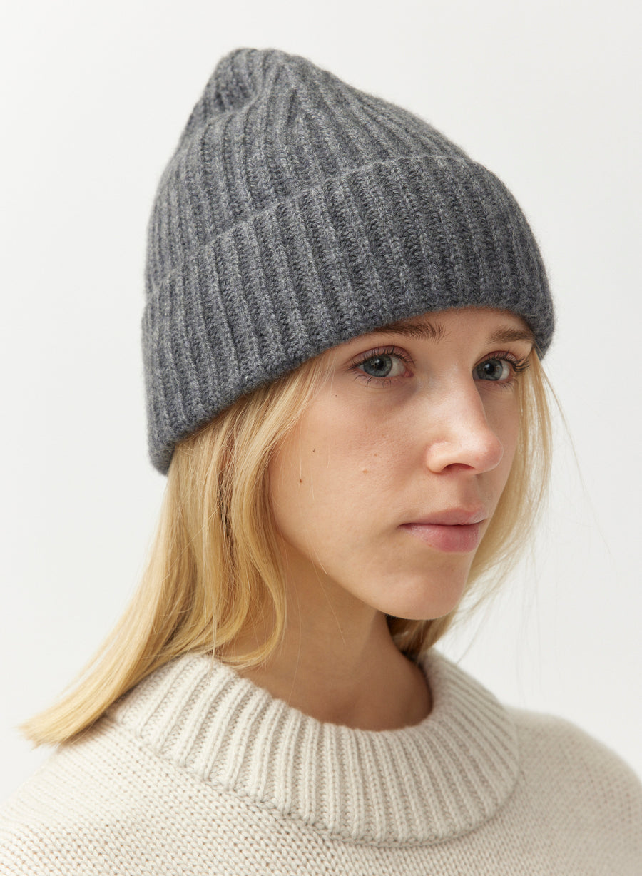 Martigny Beanie - Dove Grey