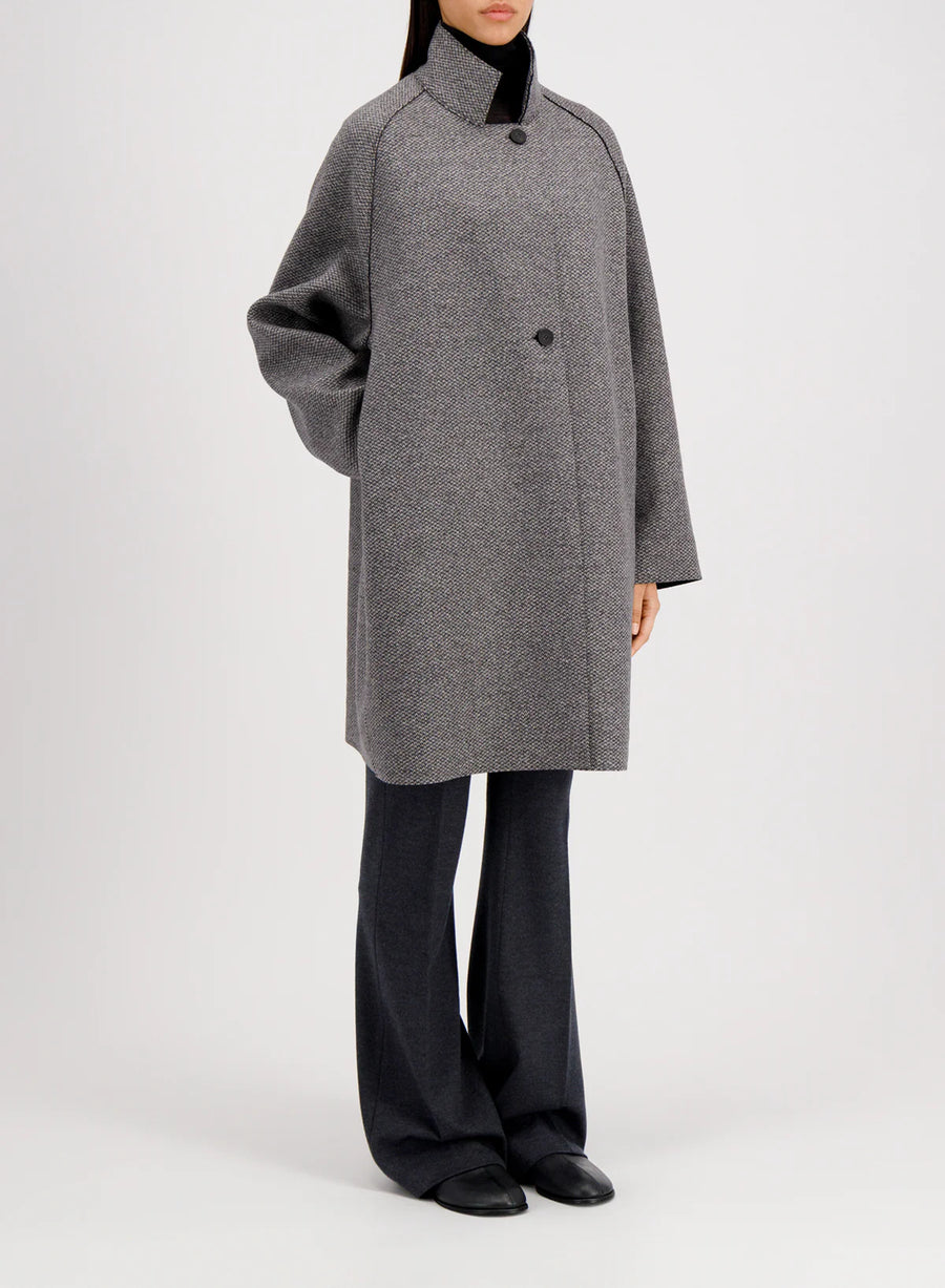 Raglan Cape Patterned Cashmere Blend - Black & White Twill