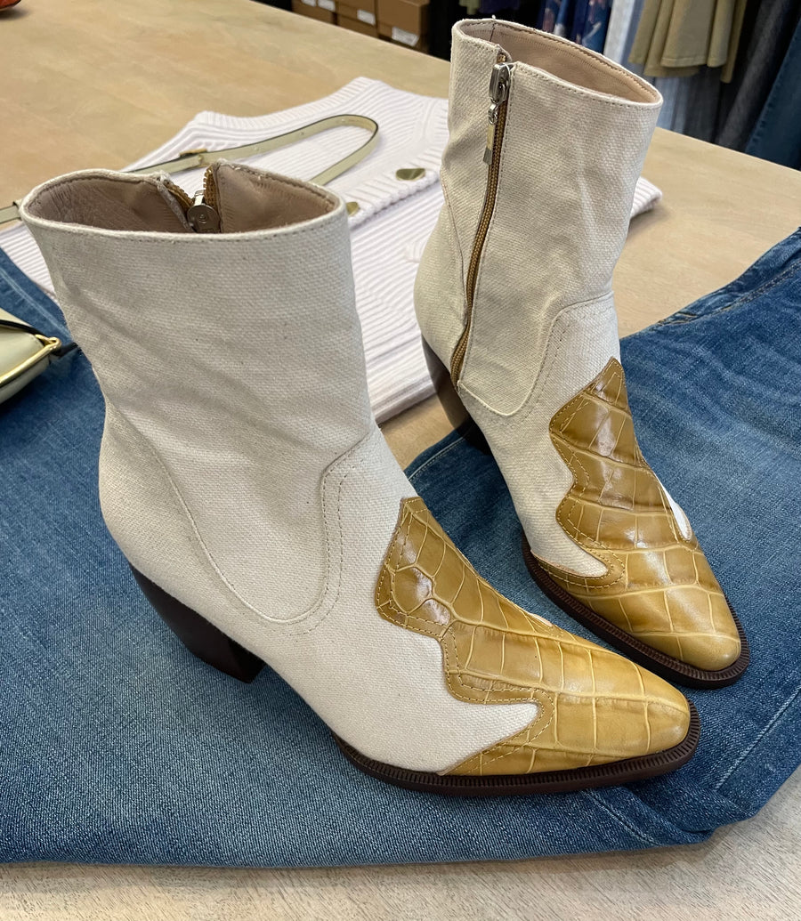 Winnie Boot - Mustard