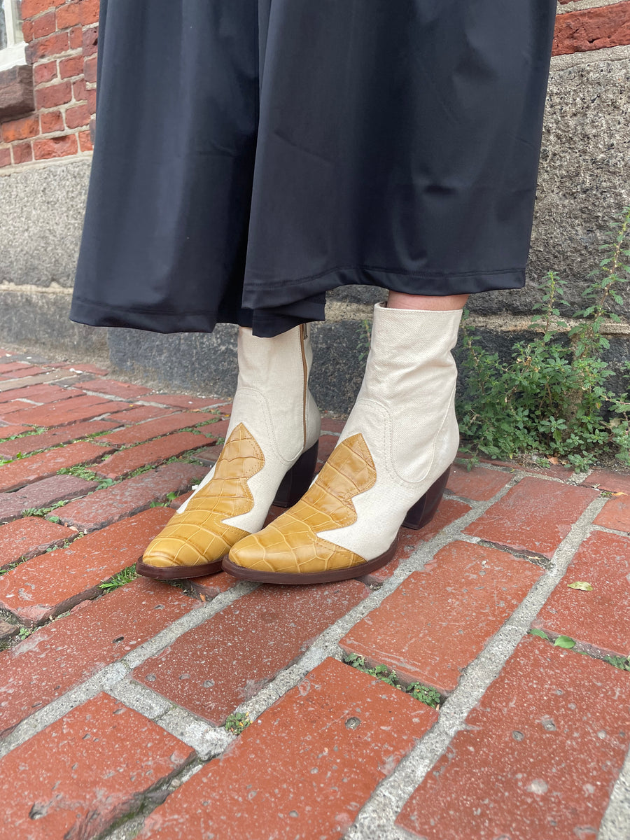 Winnie Boot - Mustard