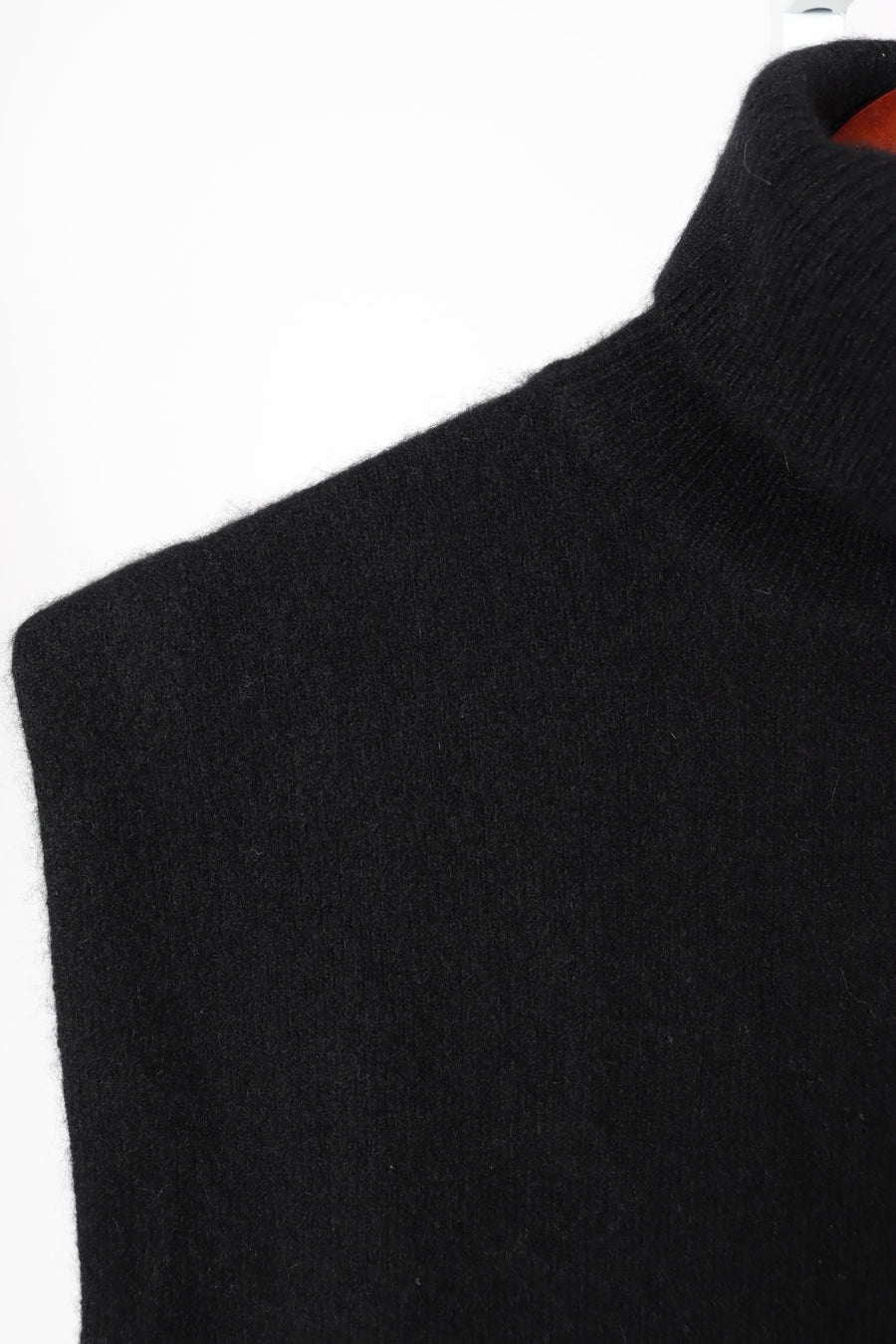 Brushed Cashmere Vest - Black