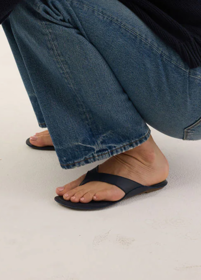 The San Diego Sandal - Navy