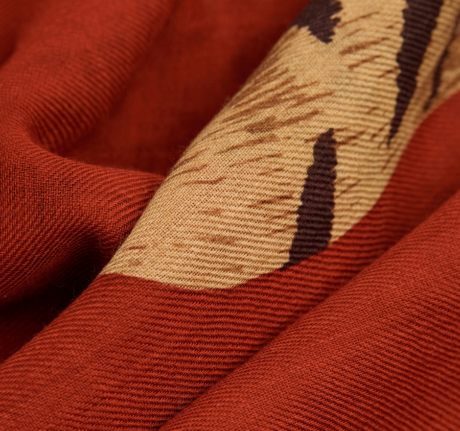 Square 130 - Jorgen - Red