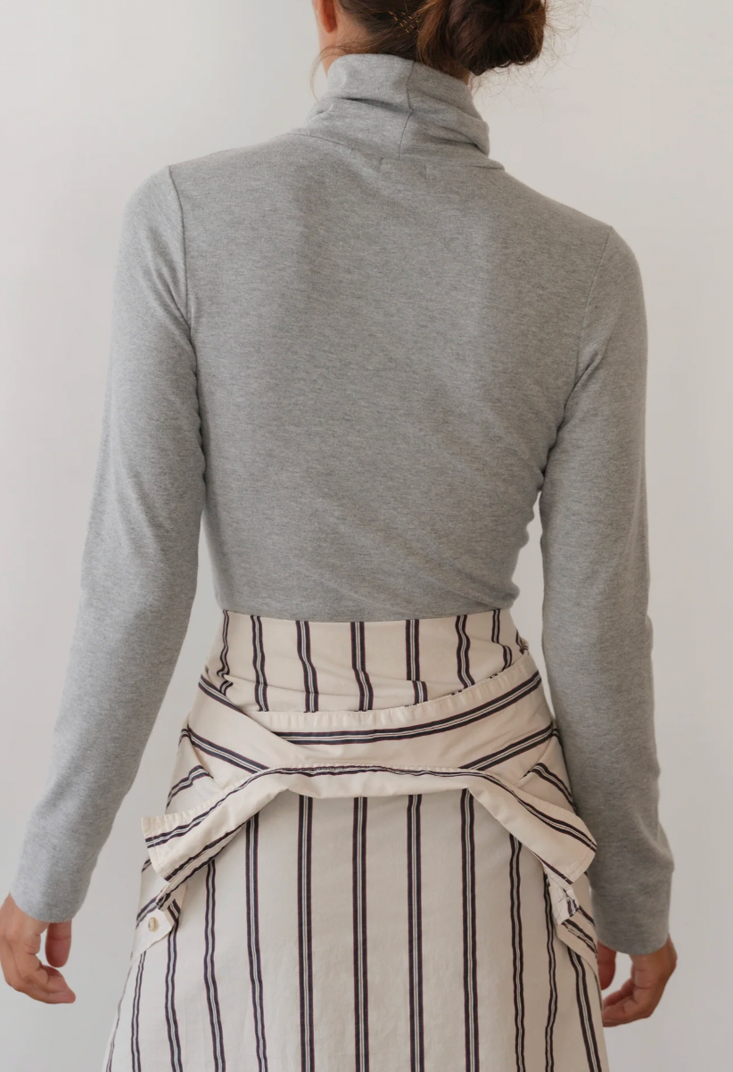 The Baby Rib Turtleneck - Heather Grey