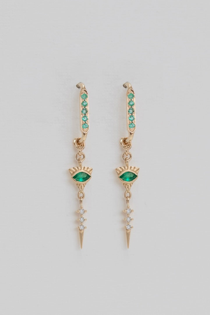 Eye Emerald and Dangling Details Earrings