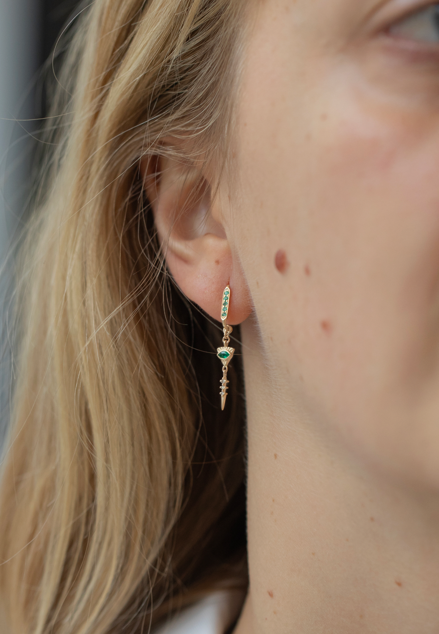 Eye Emerald and Dangling Details Earrings