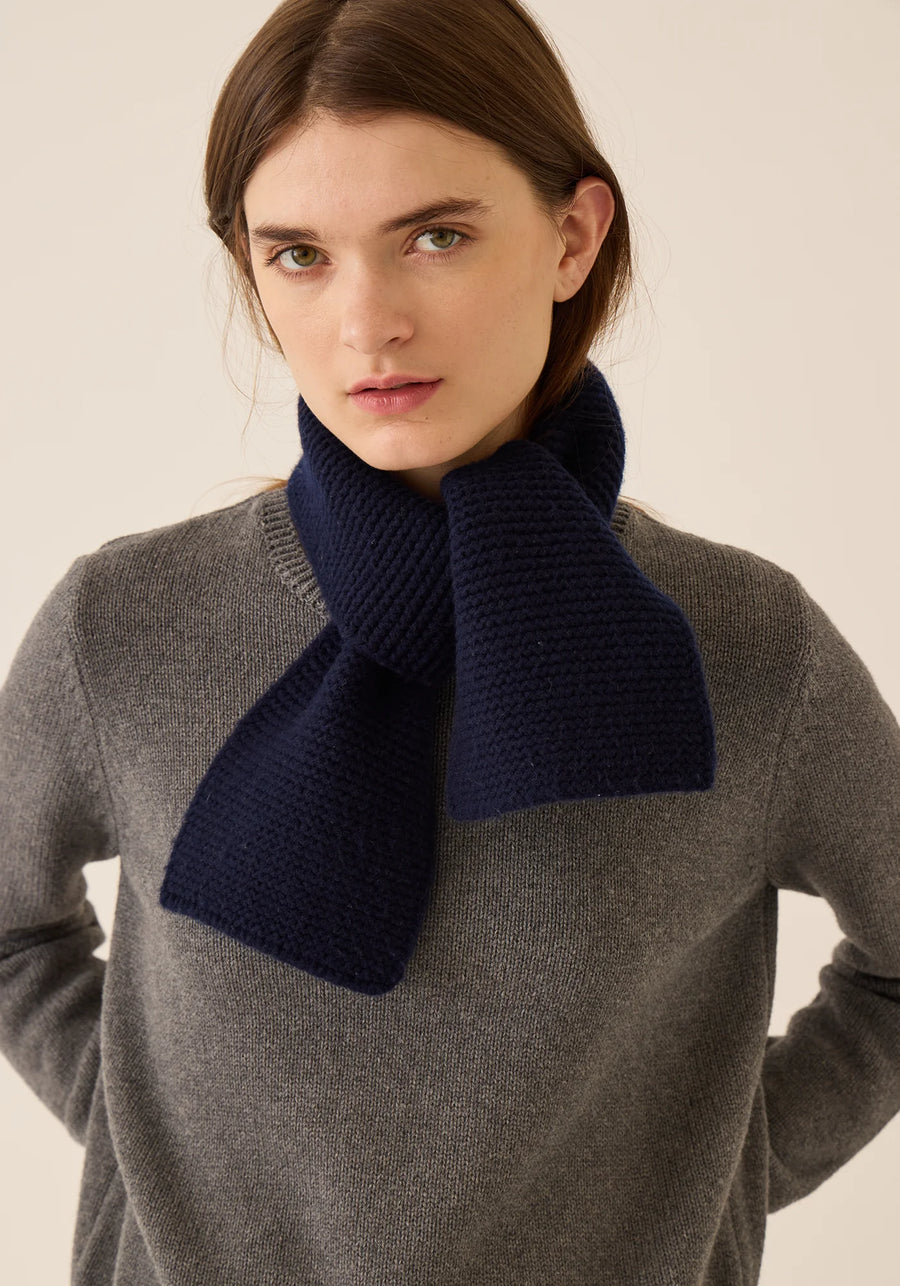 Cadfan Merino Wool Scarf - Navy