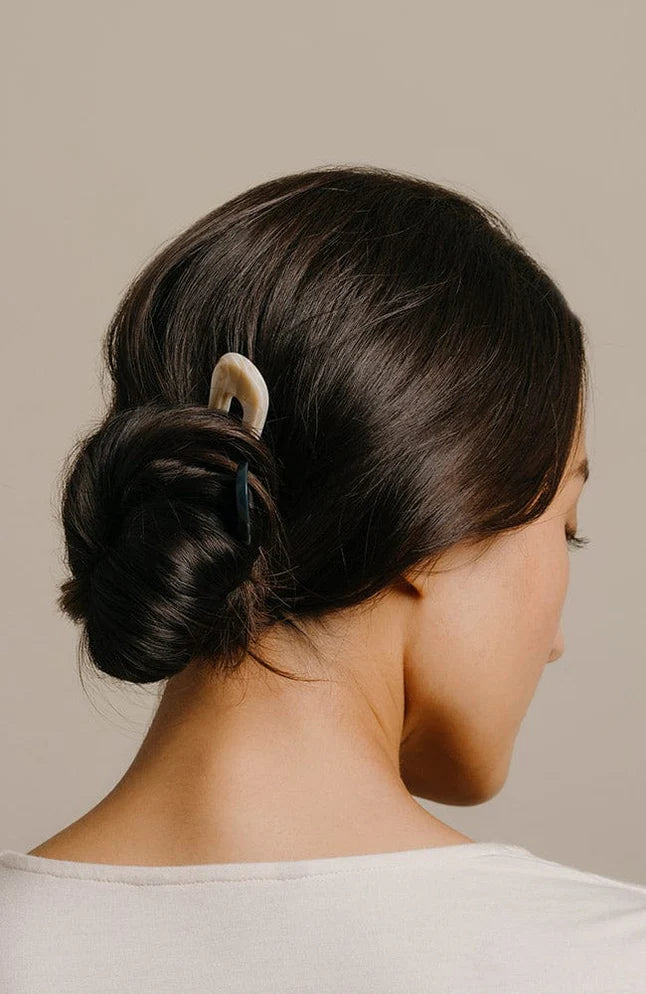 Long Tooth Chignon Pin - Classic - Tortoise